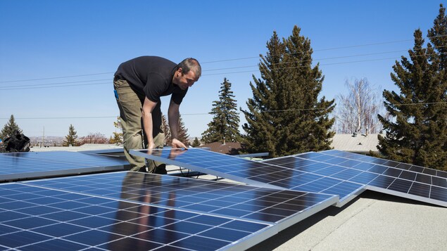 Nova Scotia Power renonce à imposer des frais sur l’énergie solaire