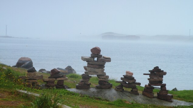 Des inukshuks photographiés au Nunatsiavut, un territoire autonome géré par les Inuits de Terre-Neuve-et-Labrador.