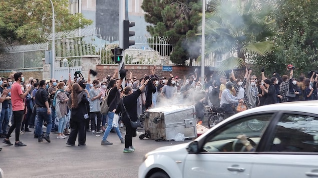 Le Canada impose des sanctions à la police iranienne et à l’Université Al-Mustafa