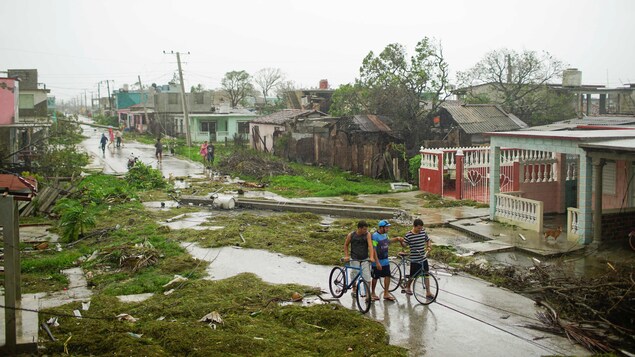 Une rue de Caibarién, ville du centre de la côte septentrionale de l'île, dévastée par Irma. Une rue de Caibarién, ville du centre de la côte septentrionale de l'île, dévastée par Irma.