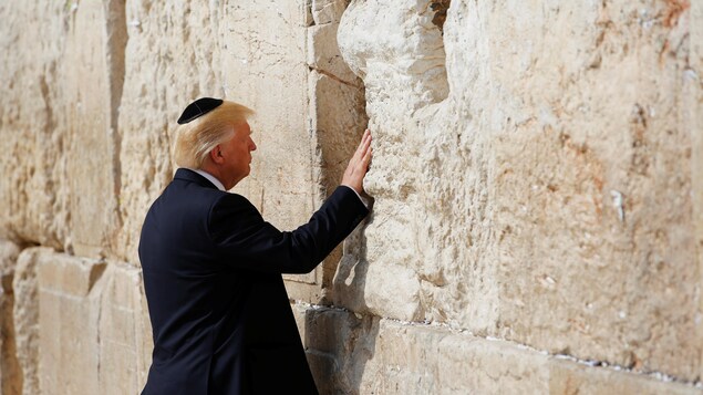 Donald Trump devant le mur des Lamentations