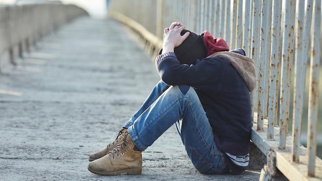 Un jeune sans-abri.