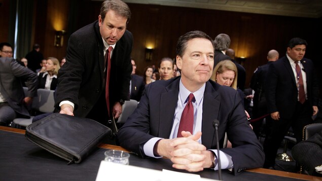 Le directeur du FBI James Comey Le directeur du FBI James Comey