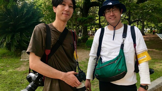 Toshiki Naya et Yuji Yamashige, photographes et natifs d'Hiroshima Toshiki Naya et Yuji Yamashige, photographes et natifs d'Hiroshima
