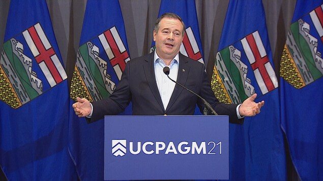 Le vote de confiance envers Jason Kenney ne sera pas devancé