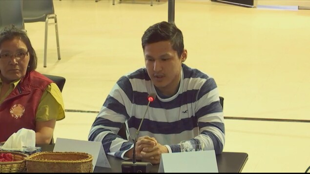 Jason Papatie témoigne à la Commission Viens. Jason Papatie témoigne à la Commission Viens.