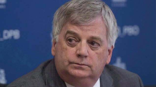 Le directeur parlementaire du budget Jean-Denis Fréchette Le directeur parlementaire du budget Jean-Denis Fréchette