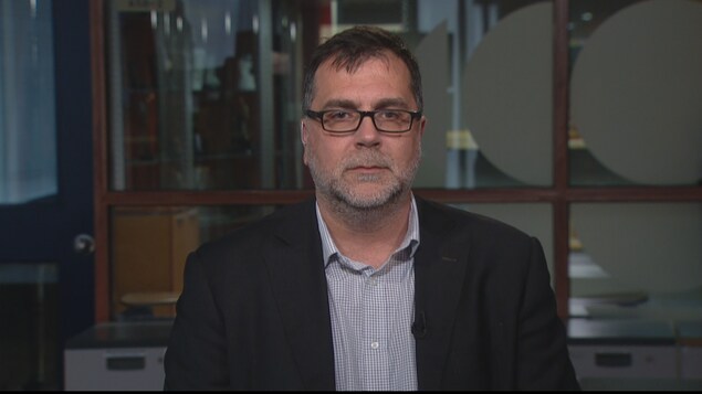 Jean-François Belleau, directeur des affaires publiques et gouvernementales chez Pétrolia Jean-François Belleau, directeur des affaires publiques et gouvernementales chez Pétrolia