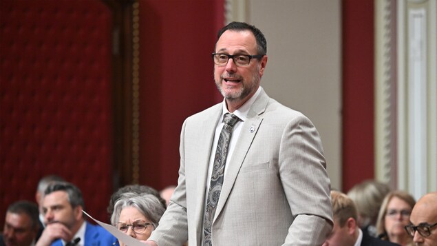  Québec élargit la portée de la loi 101 à la formation professionnelle et aux adultes 
