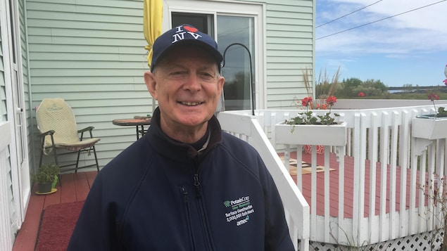 Jean-Guy Chiasson, de Saint-Simon, est un des oncles du hockeyeur Alex Chiasson Jean-Guy Chiasson, de Saint-Simon, est un des oncles du hockeyeur Alex Chiasson