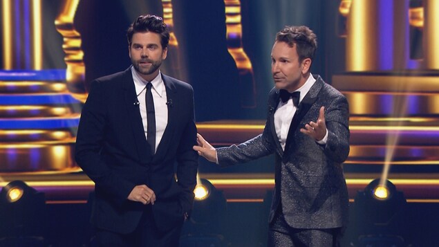 Jean-Philippe Wauthier et Éric Salvail, les animateurs du Gala des prix Gémeaux Jean-Philippe Wauthier et Éric Salvail, les animateurs du Gala des prix Gémeaux