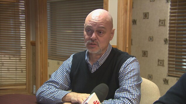 Jean Picard lors d'une entrevue avec Radio-Canada Jean Picard lors d'une entrevue avec Radio-Canada
