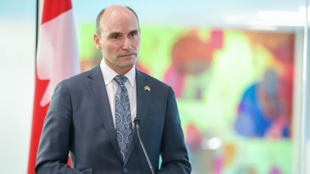 Duclos attentif aux inquiétudes à l’égard du troisième lien