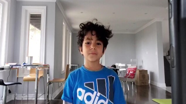Alex Saad en entrevue.