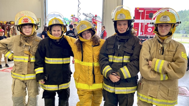 Pompiers recherchés : un camp d’été pour recruter