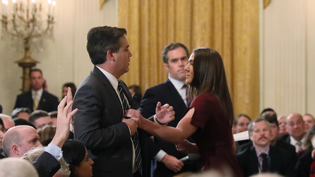 Un juge donne raison à CNN contre Trump | États-Unis — Accréditation retirée Un juge donne raison à CNN contre Trump | États-Unis — Accréditation retirée