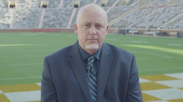 Jim Mullin aimerait voir un nouveau format éliminatoire à six équipes dans le football universitaire canadien Jim Mullin aimerait voir un nouveau format éliminatoire à six équipes dans le football universitaire canadien
