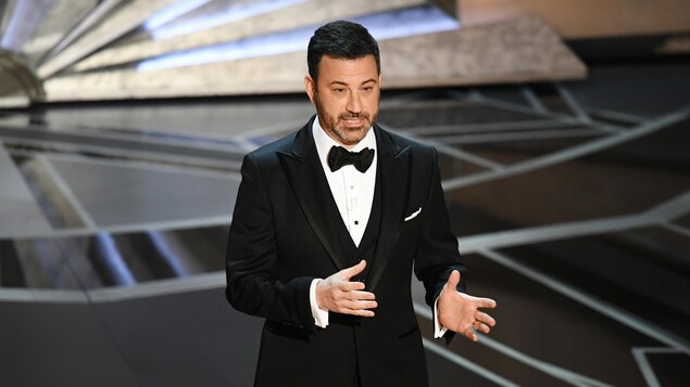Jimmy Kimmel a fait quelques blagues sur le fiasco lors de la remise du meilleur prix. Jimmy Kimmel a fait quelques blagues sur le fiasco lors de la remise du meilleur prix.
