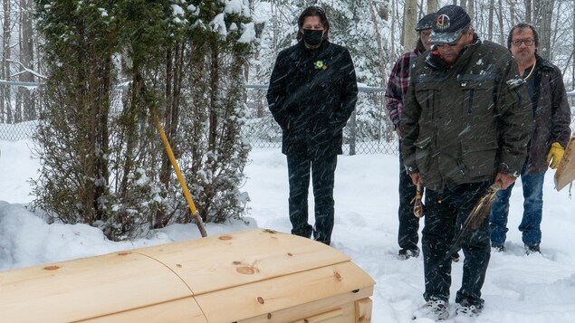 Une communauté anishinaabe dit au revoir à « un grand chef »