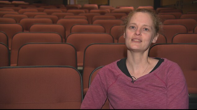 Johanne Poirier est la directrice artistique de l'ensemble folklorique Tam ti delam Johanne Poirier est la directrice artistique de l'ensemble folklorique Tam ti delam