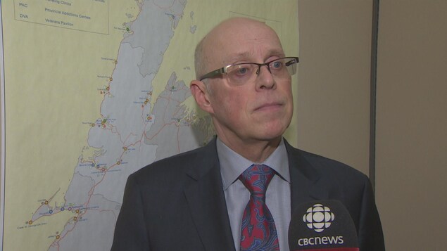 Gros plan sur le ministre de la Santé, John Haggie, durant une entrevue avec CBC. Gros plan sur le ministre de la Santé, John Haggie, durant une entrevue avec CBC.