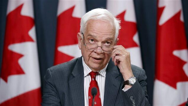 John McCallum en conférence de presse John McCallum en conférence de presse