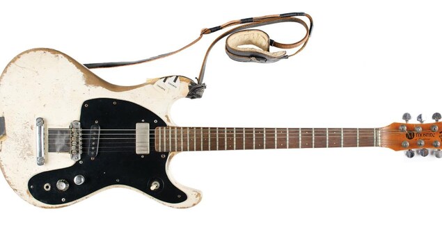 Une guitare de Johnny Ramone vendue plus de 1,1 M$ aux enchères