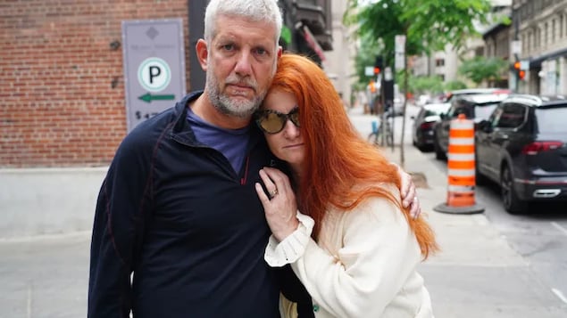 Josh Slatkoff and his wife Tara Sharpe had just been visiting family in Ottawa before they headed to Montreal to catch a connecting flight to London, U.K. (Charles Contant/Radio-Canada )