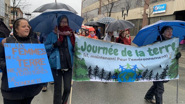 Des citoyens manifestent pour le climat à Rouyn-Noranda