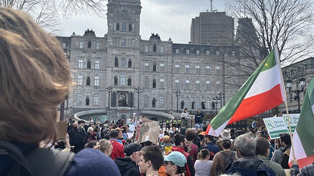 Forte mobilisation à Québec pour l’urgence climatique