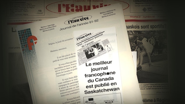 Une digitalisation de la lettre annonçant le meilleure journal de l'année par l'association de la presse canadienne.