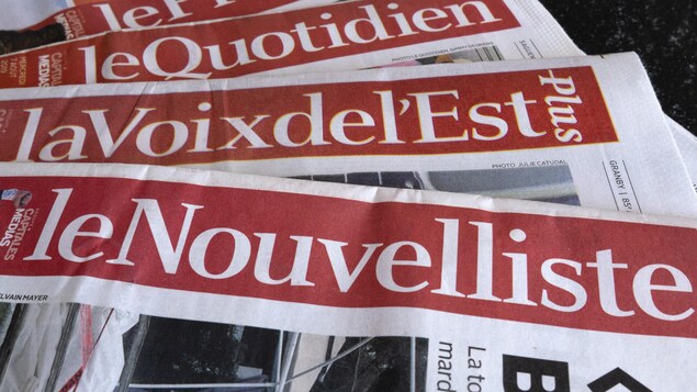 Des exemplaires de journaux de Groupe Capitales Médias (GCM)