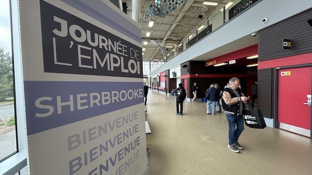 Le taux de chômage a légèrement diminué en juillet au Canada, à 6,4 %