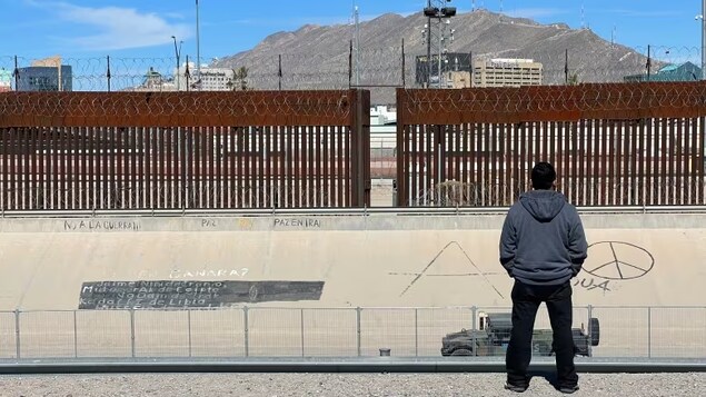 At the U.S.-Mexico border, desperate migrants have sights set on Canada - Vimarsana News