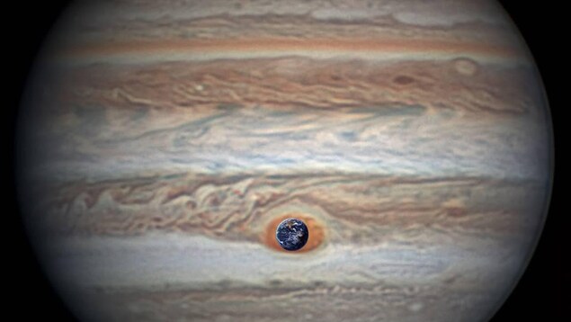 Comparaison entre la taille de la grande tache rouge de Jupiter et la Terre.
