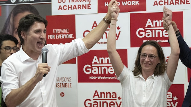 Justin Trudeau 和 Anna Gainey.