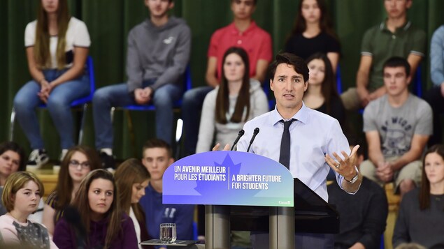 Le premier ministre Justin Trudeau lors d'une séance de questions et réponses dans le nord de l'Ontario. Le premier ministre Justin Trudeau lors d'une séance de questions et réponses dans le nord de l'Ontario.