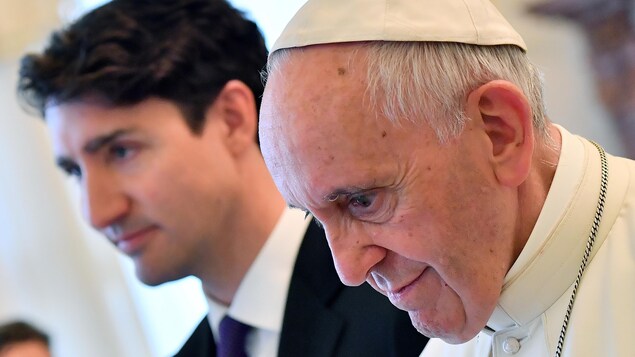 Le premier ministre Justin Trudeau à la rencontre du pape François. Le premier ministre Justin Trudeau à la rencontre du pape François.