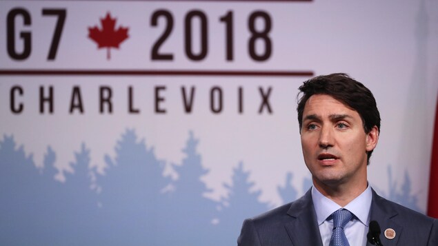 Justin Trudeau en conférence de presse. Justin Trudeau en conférence de presse.