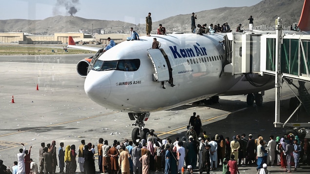 L'Afghanistan aux mains des talibans, chaos à l'aéroport de Kaboul - Vimarsana News