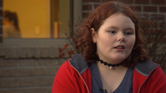 La jeune Harley, 15 ans, confie à la caméra son désir de quitter la ville à ses 18 ans. La jeune Harley, 15 ans, confie à la caméra son désir de quitter la ville à ses 18 ans.