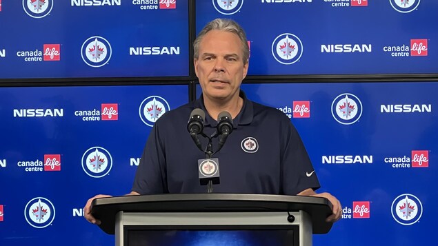 Le contrat du directeur général des Jets de Winnipeg renouvelé pour 3 ans