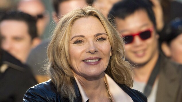 L'actrice Kim Cattrall sourit au Festival international du film de Toronto en 2013 L'actrice Kim Cattrall sourit au Festival international du film de Toronto en 2013