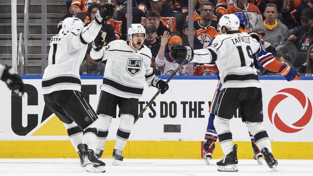 Les Kings surprennent les Oilers et mènent la série 1-0