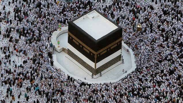Des musulmans en pèlerinage à La Mecque.