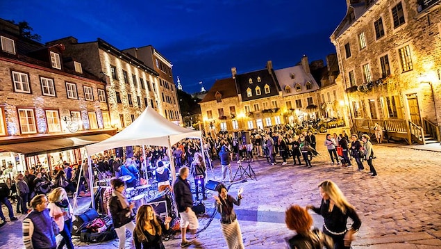 La Nuit des Galeries ou quand les arts prennent d’assaut les rues du Vieux-Québec