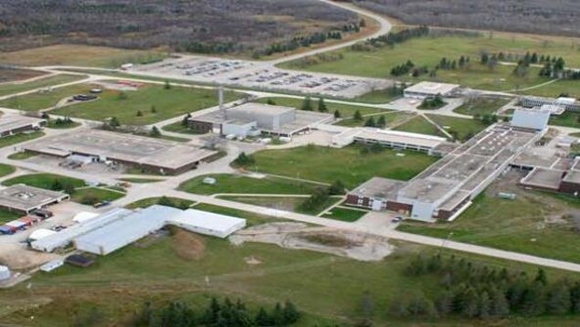 Vue aérienne du laboratoire de recherche nucléaire de Pinawa. Vue aérienne du laboratoire de recherche nucléaire de Pinawa.