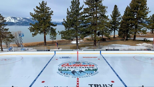 « La patinoire sera située sur l'allée du 18e trou du parcours de golf du Edgewood Tahoe Resort, site annuel du American Century Championship depuis 1991 », a précisé la LNH.