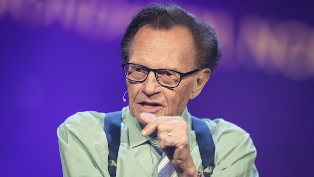 Buste de Larry King
