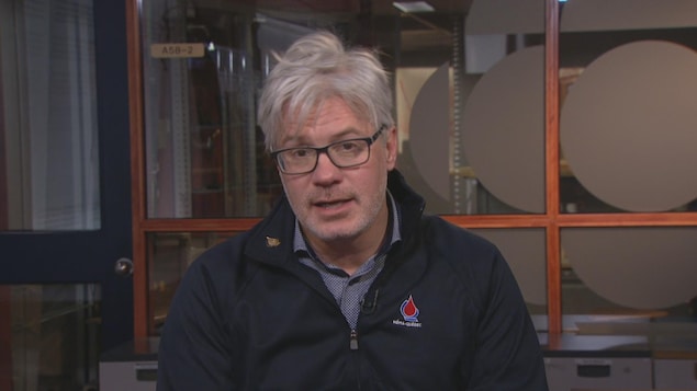 Le directeur des relations publiques d'Héma-Québec, Laurent-Paul Ménard. Le directeur des relations publiques d'Héma-Québec, Laurent-Paul Ménard.